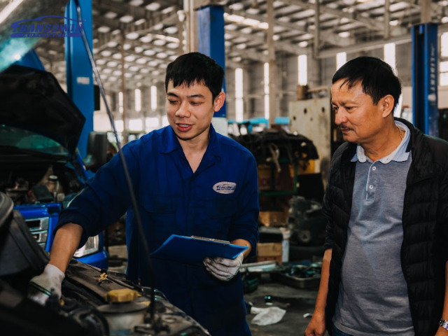 Gara sửa ô tô Ford Transit