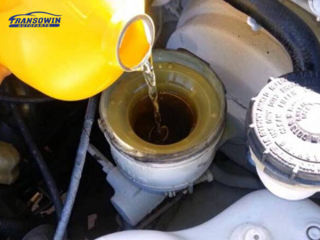 Dầu phanh ô tô là gì?